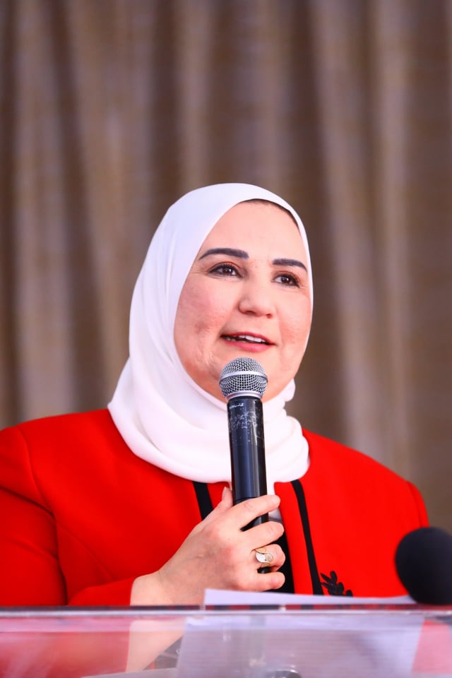 نيفين القباج وزيرة التضامن