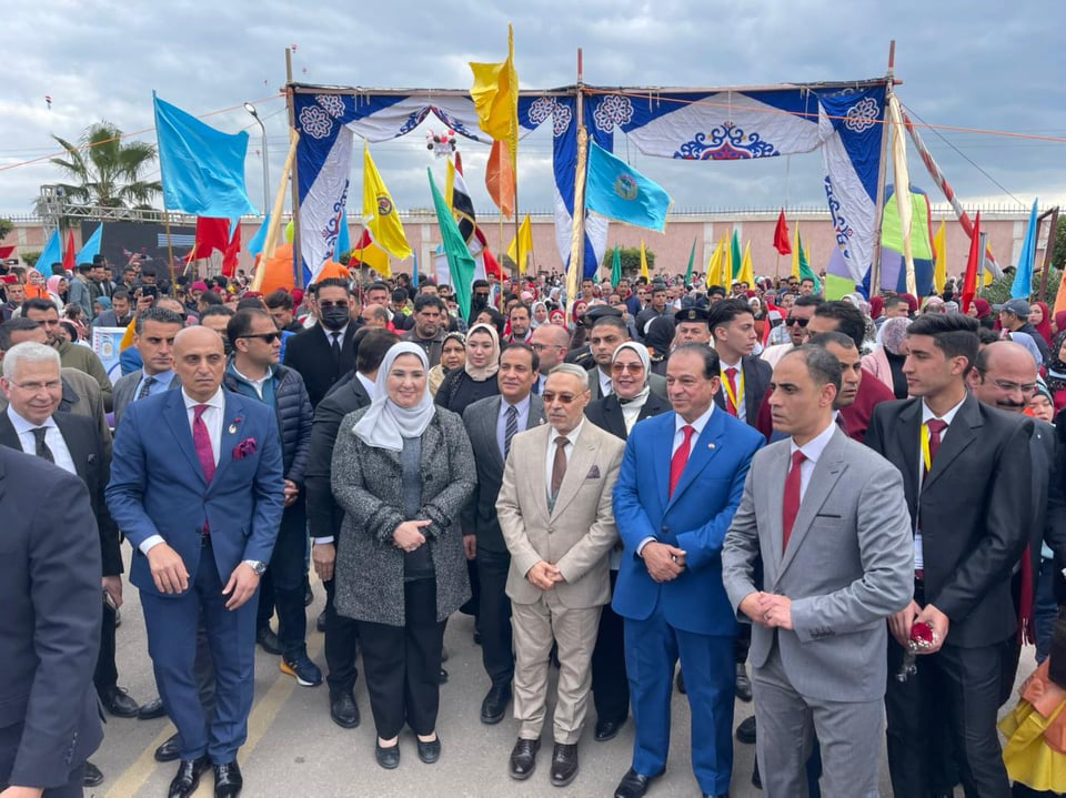 جانب من زيارة نيفين القباج لجامعة طنطا