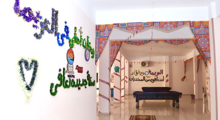 المتعافون من الإدمان يبتكرون فوانيس رمضان ومدفع الإفطار داخل ورش التدريب