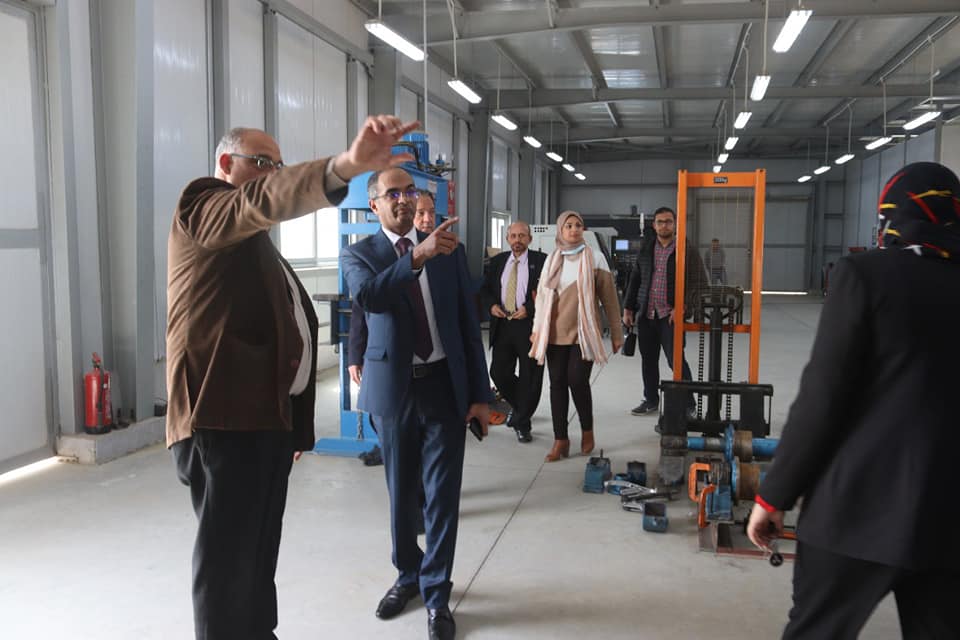 نائب وزير الإسكان يشارك بفعاليات الندوة العلمية بمدينة
