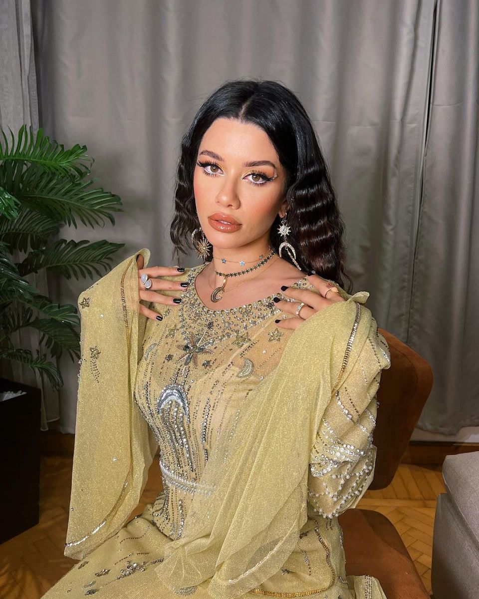 سينتيا خليفة