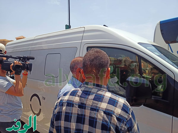جثمان الفنان سمير صبري يغادر مسجد الشرطة متجها لمقابر العائلة بالإسكندرية