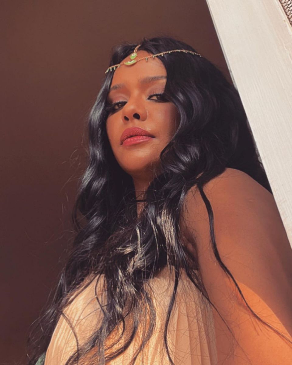 أسماء أبو اليزيد