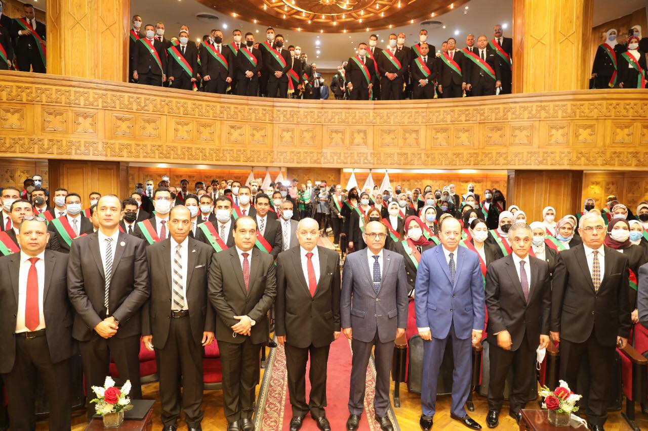 وزير العدل يُهنيء أعضاء النيابة الإدارية الجدد