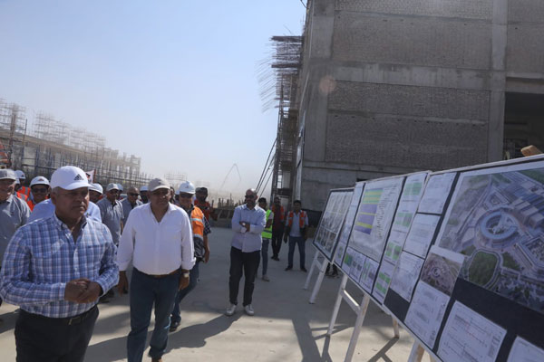 تدشين الخط الأول لمشروع القطار الكهربائي 