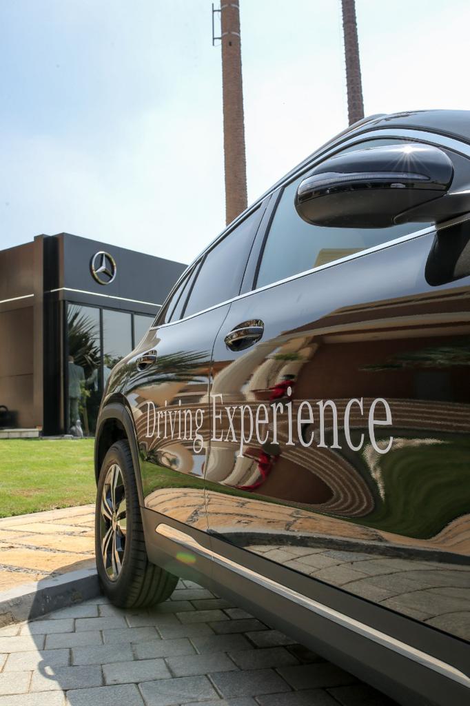 في 5 خطوات يمكنك تجربة قيادة أحدث سيارات مرسيدس في نادي جولف مدينتي