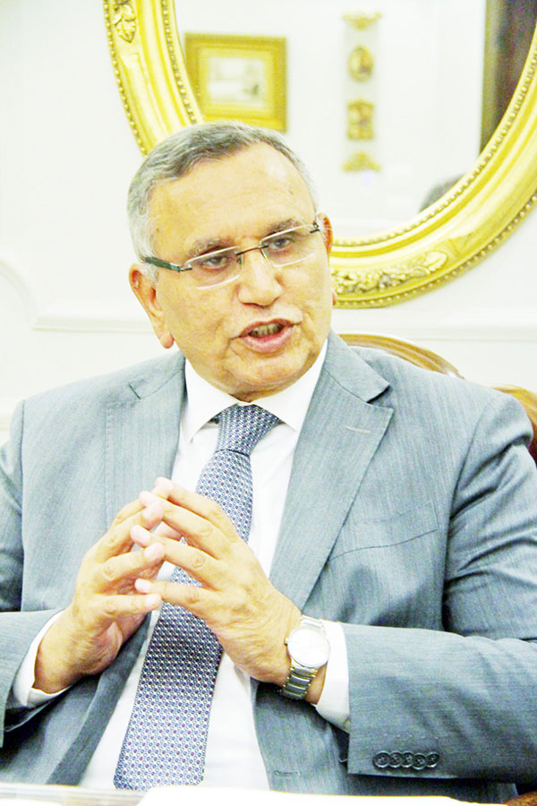 الأستاذ الدكتور عبدالسند يمامة 