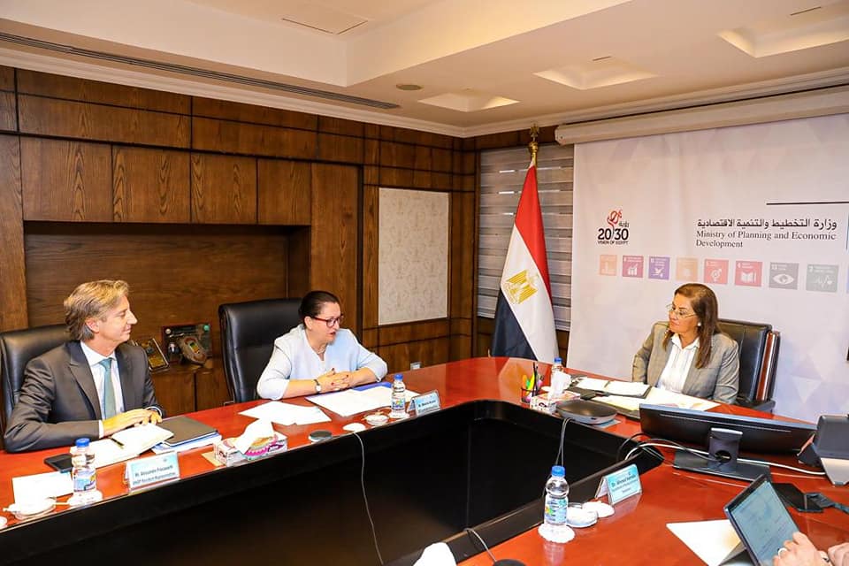 وزيرة التخطيط 