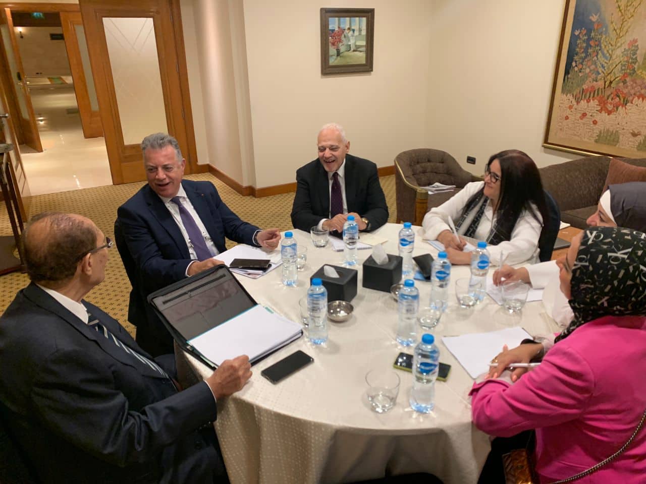 رئيس المجلس العربي للمياه يلتقي مدير معهد قبرص للمياه