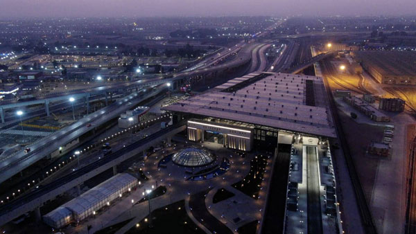 محطة عدلي منصور تحصل على جائزة أفضل مشروع نقل في العالم