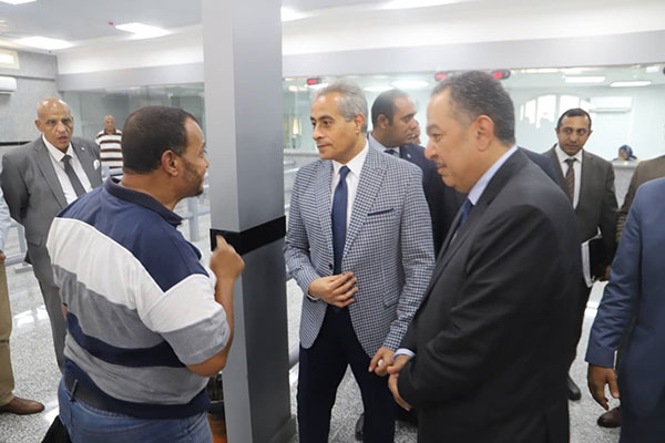 وزير القوى العاملة يلتقي السفير الكويتي بالقاهرة