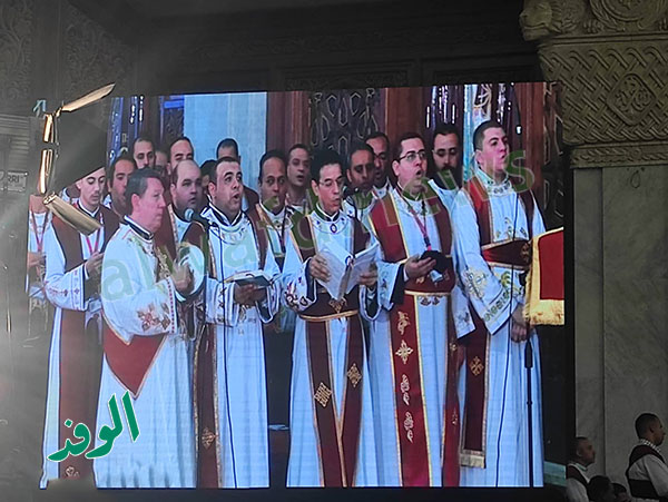 المعلم إبراهيم عياد يقود احتفالية الاقباط بمرور ٦٠ عامًا على أسقفية الخدمات (صور)