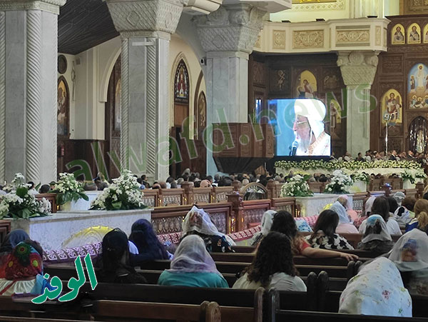 البابا تواضروس يبدأ احتفالية مرور ٦٠ عام على أسقفية الخدمات العامة(صور)
