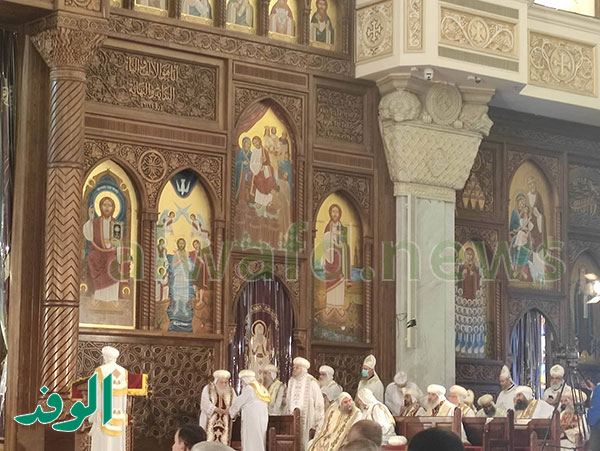 ألحان قبطية والبخور المقدس..أبرز مظاهر احتفال الأقباط بمرور ٦٠ عام على أسقفية الخدمات (صور وفيديو)