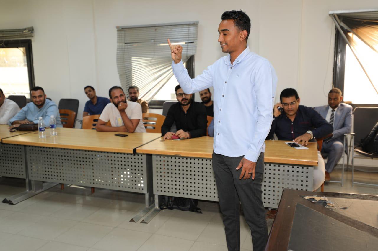 "القومي للإعاقة" يفتتح دورة تدريبية لتعليم لغة الإشارة لموظفي هيئة الرعاية الصحية بالأقصر