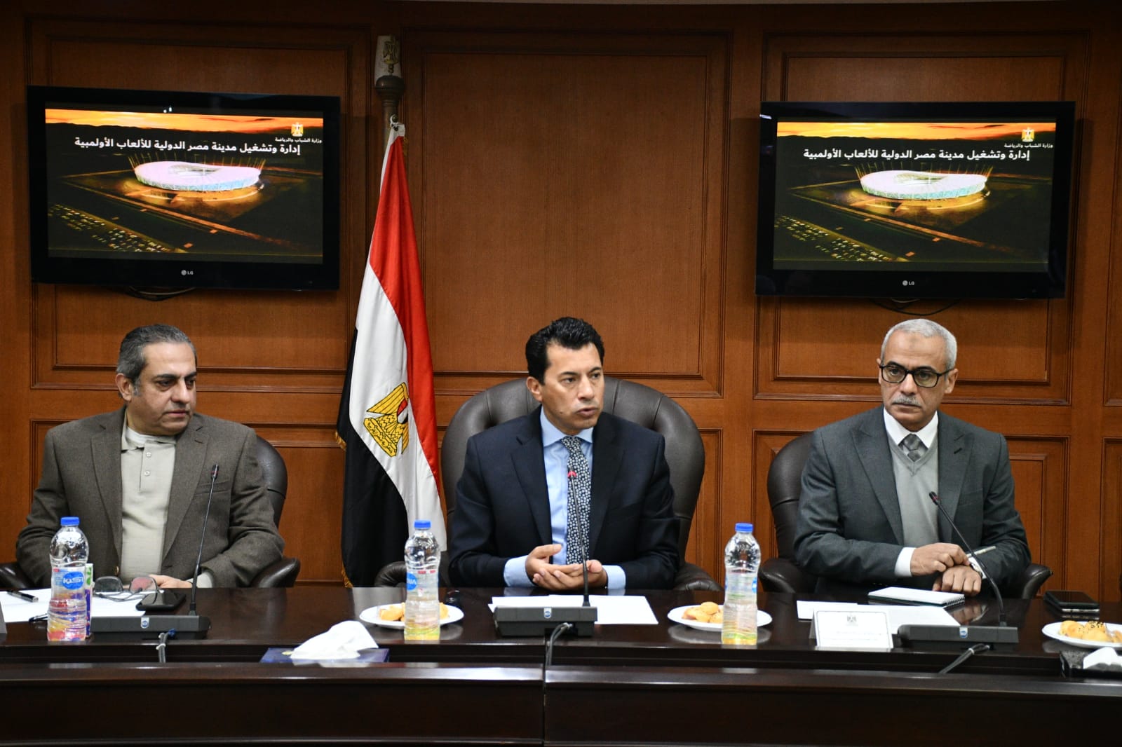 وزير الرياضة خلال مناقشة مقترح إدارة وتشغيل مدينة مصر الدولية للألعاب الأوليمبية