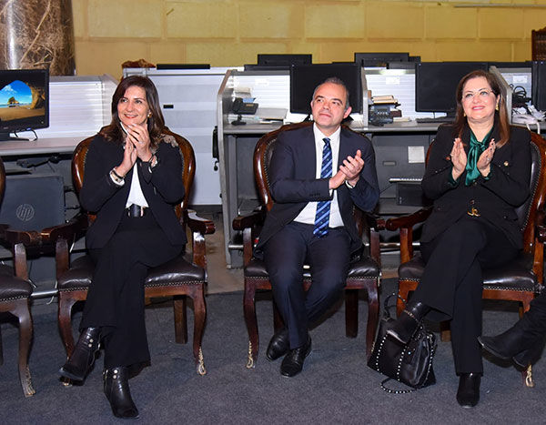 وزيرة الهجرة تشهد طرح أسهم شركة "سويفل" في بورصة "ناسداك" الأمريكية