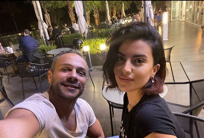 محمد عطية مع حبيبته السابقة ميرا ميخائيلط