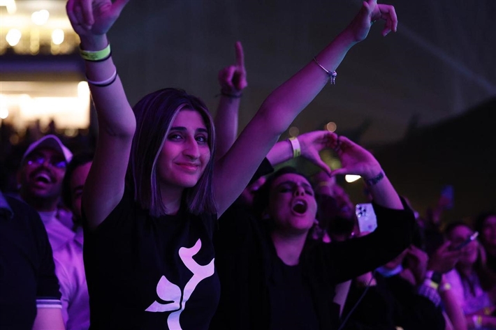 جمهور عمرو دياب