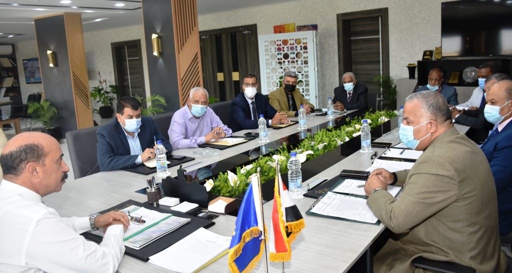  أشرف عطية محافظ أسوان