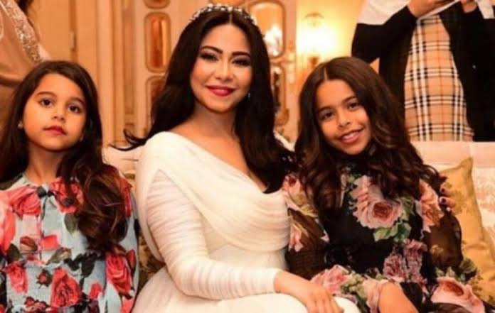 شيرين وبناتها