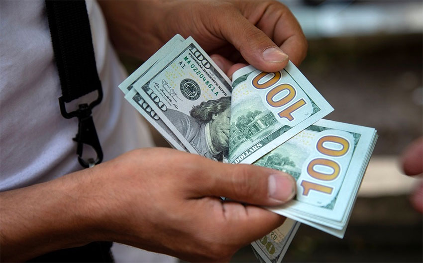 أسعار الدولار الأمريكي مقابل الجنية المصري