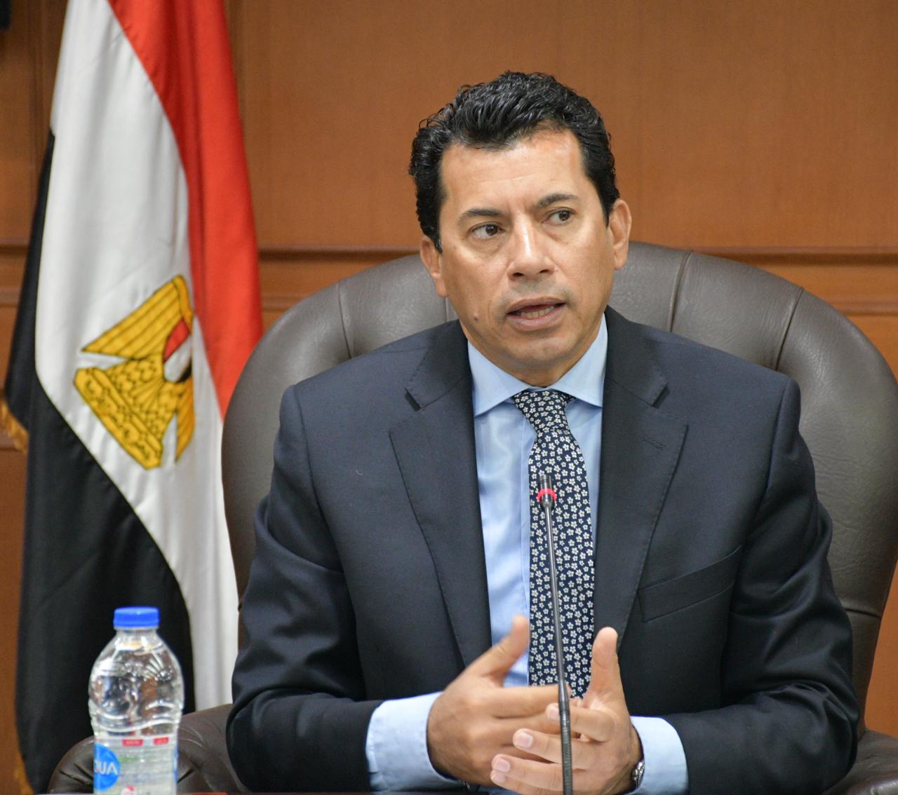 وزير الرياضة خلال مناقشة مقترح إدارة وتشغيل مدينة مصر الدولية للألعاب الأوليمبية