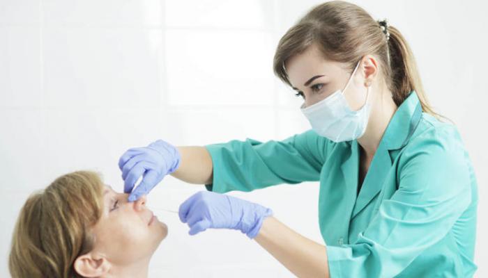 أعراض متحور أوميكرون