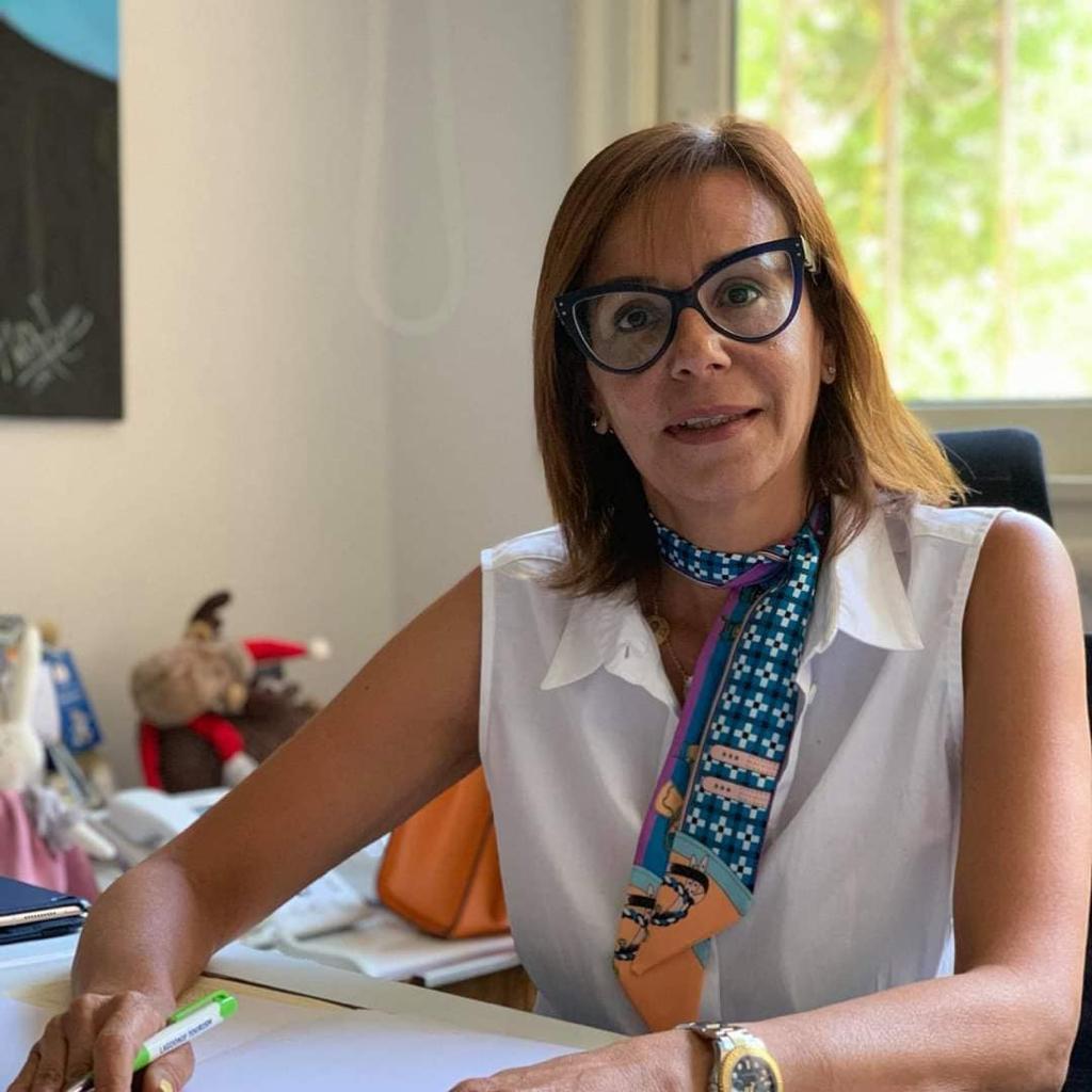  شاهيناز العقاد 