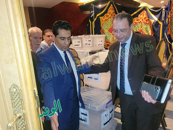 مستشارا النيابة الإدارية يتفقدان تجهيزات اللجان الانتخابية بـ