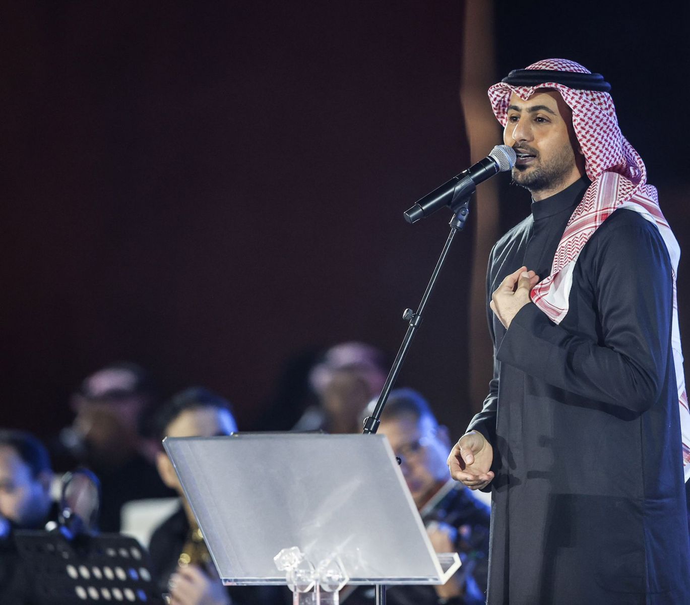 حفل الفنان فؤاد عبدالواحد وأصالة في ليالي اويسس