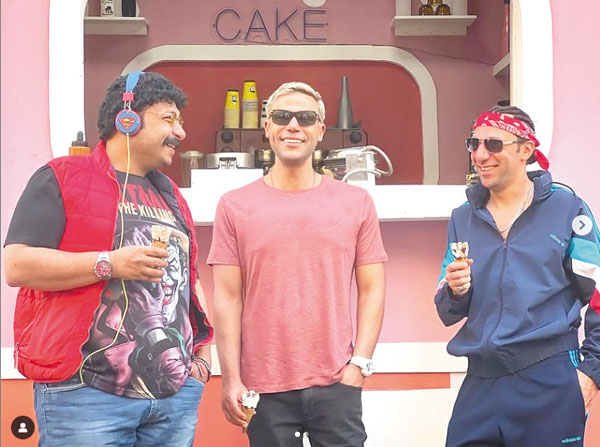 فيلم عمهم الوفد