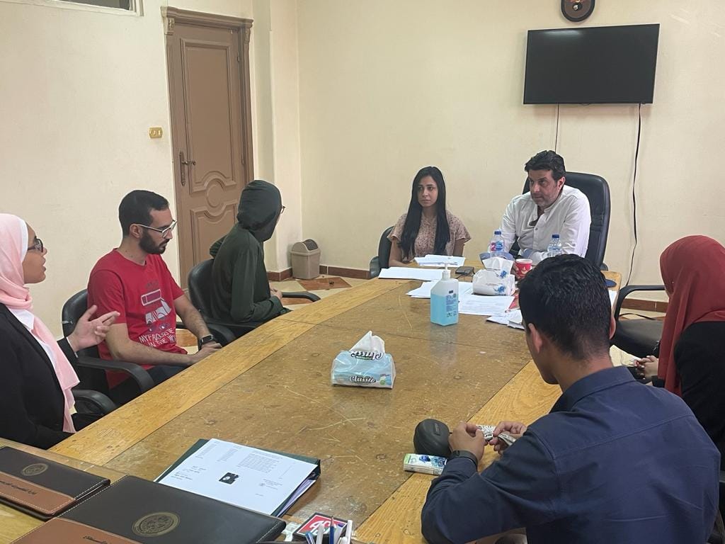 لجنة المتطوعين ببطولة العالم للسلاح