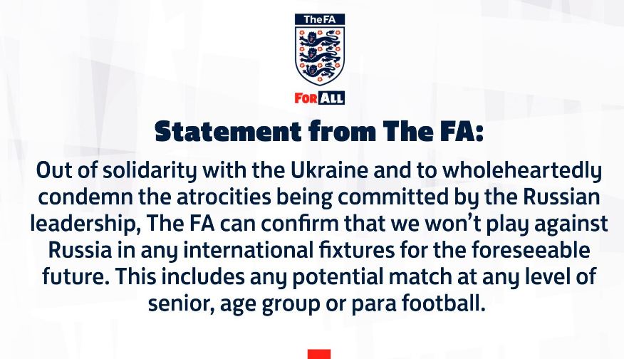 إنجلترا ترفض اللعب أمام روسيا 