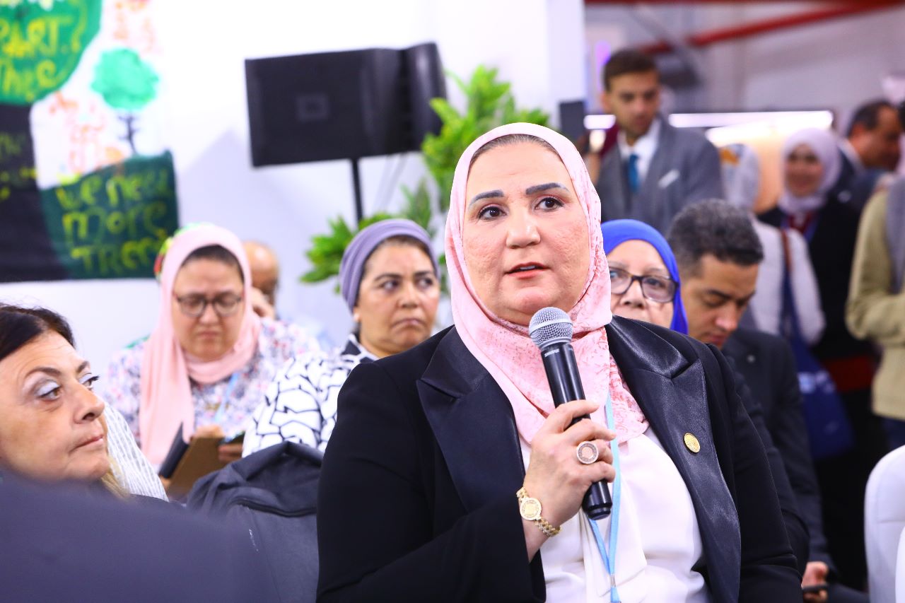 الدكتورة نيفين القباج خلال قمة المناخ: