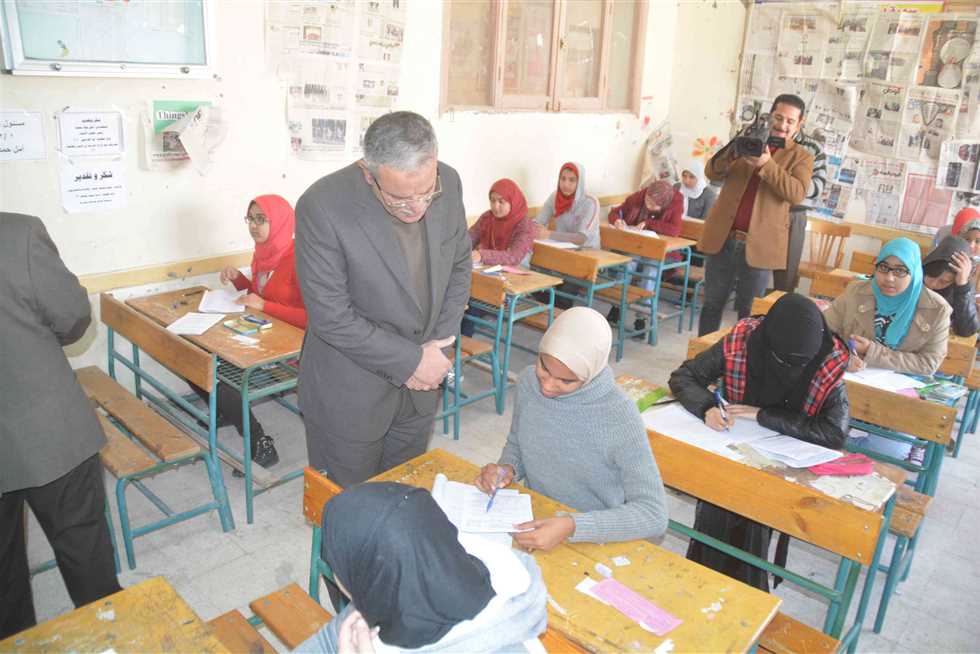 جمع خيال في امتحان اللغة العربية للشهادة الاعدادية