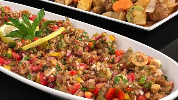 للوقاية من السرطان.. طريقة عمل سلطة باذنجان مشوي