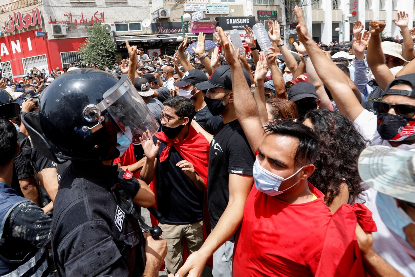 المظاهرات في تونس 