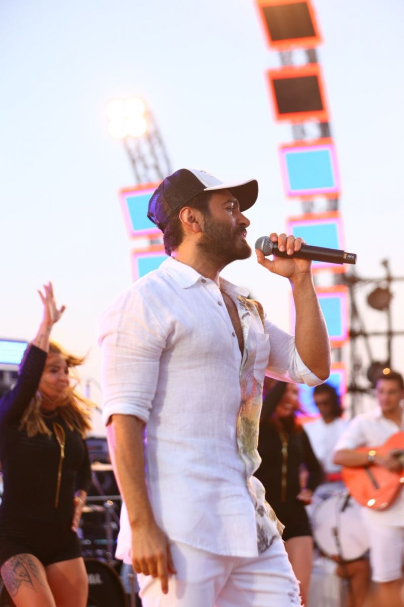 حفل تامر حسني في العلمين الجديدة