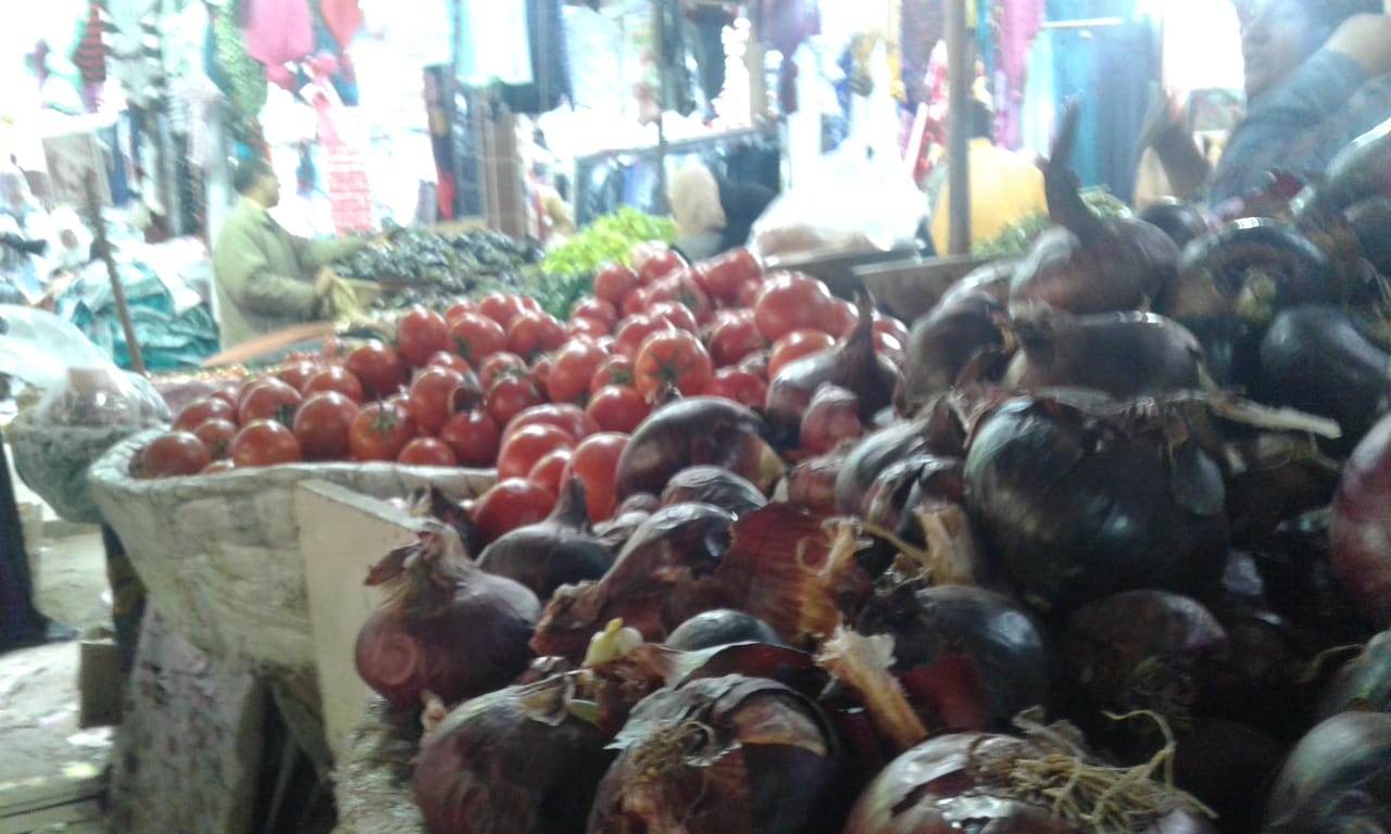 استقرار أسعار الخضروات والفاكهة بأسواق البحيرة