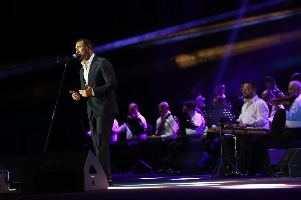 كاظم الساهر يشعل حفله بأجمل اغنياته.. صور