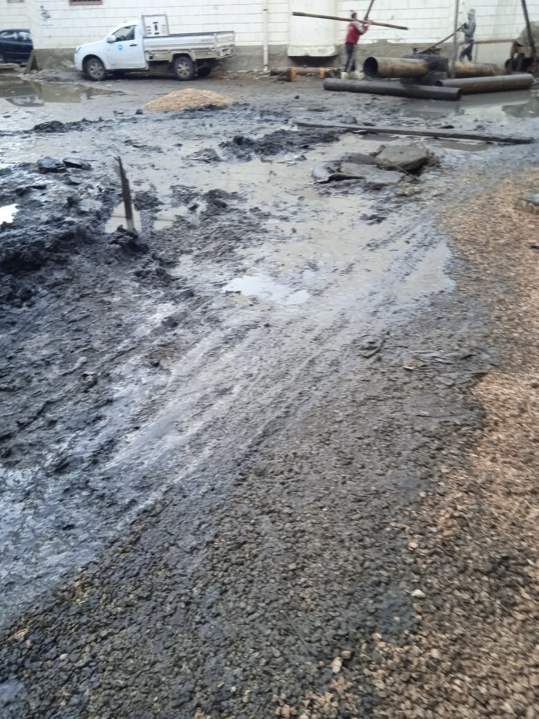 انهاء ازمة كسر ماسورة مياة بكفر سعد 