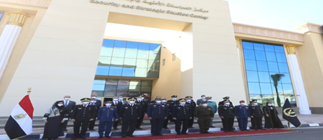 أكاديمية الشرطة تستقبل وفداً من أعضاء هيئة التدريس بكلية الدفاع الوطنى الإماراتي