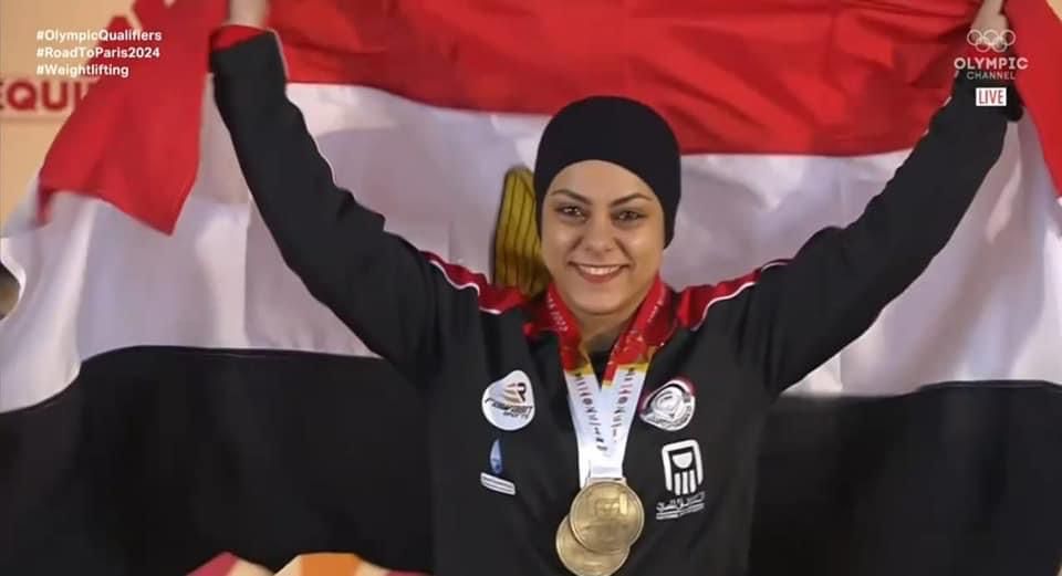 سارة سمير لاعبة منتخب مصر لرفع الأثقال