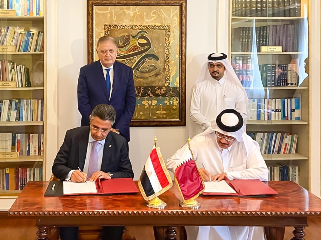 توقيع اتفاق بين البريد المصري ونظيره القطري