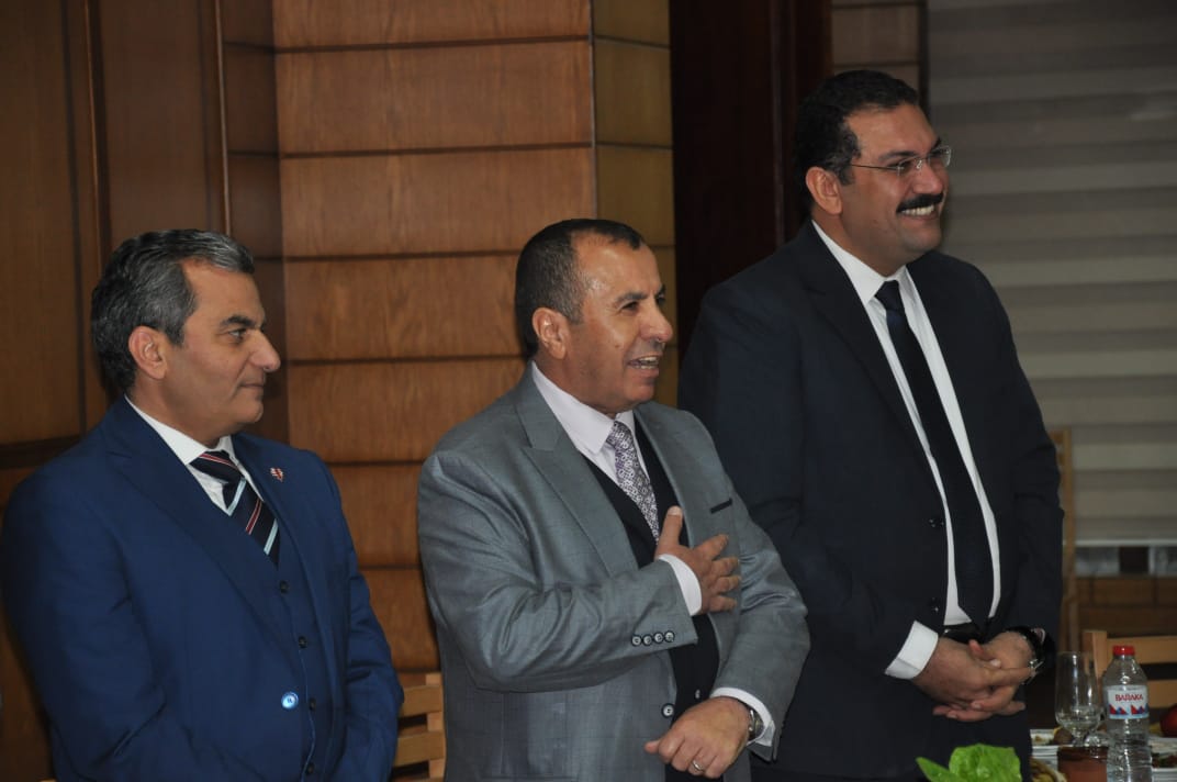 رئيس جامعة كفر الشيخ يلتقي أعضاء اتحاد الطلاب لوضع خطة للأنشطة