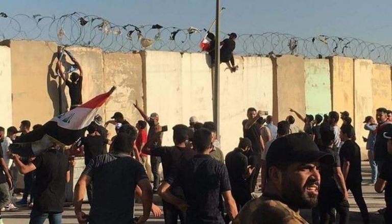 مظاهرات العراق واقتحام مبني برلمان بغداد
