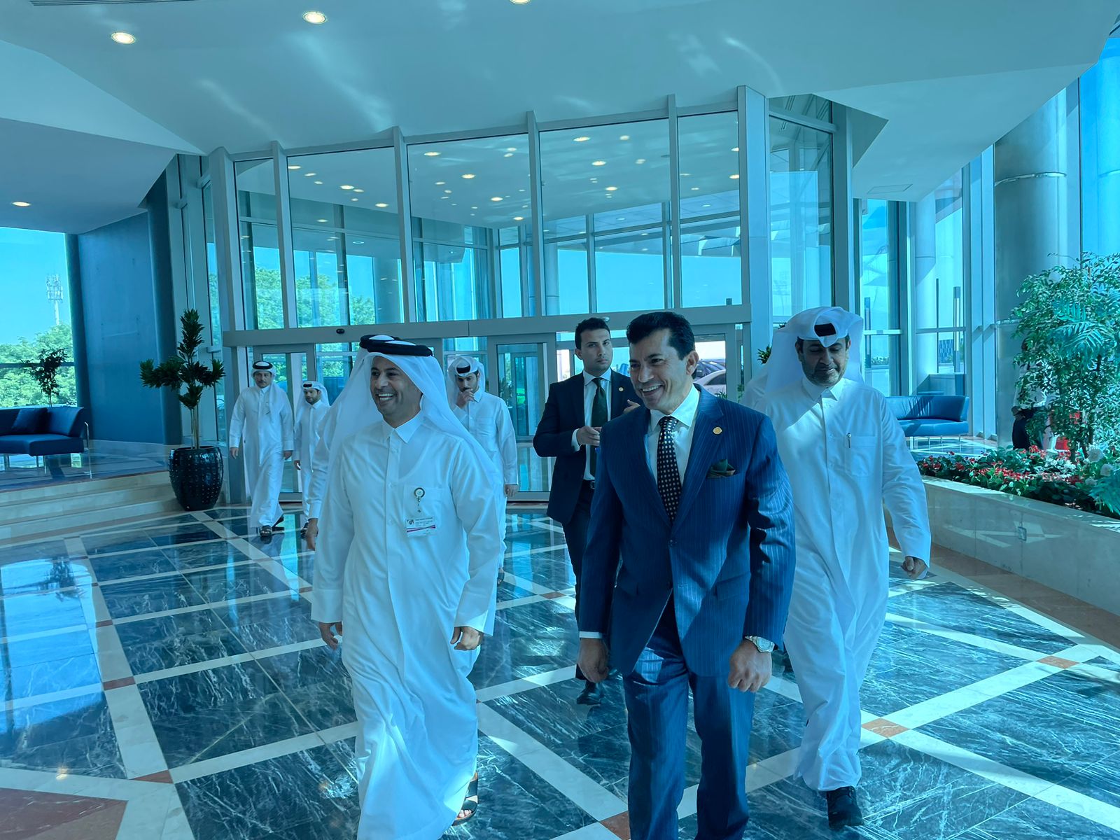 وزير الرياضة يصل الدوحة
