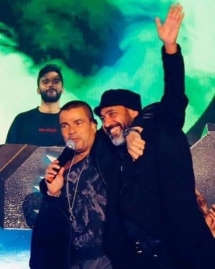 عمرو مصطفى والهضبة