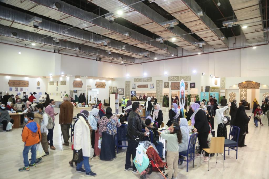 50 ألف زائر فى رايع ايام معرض القاهرة الدولي